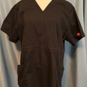 Black V-Neck Scrub Top